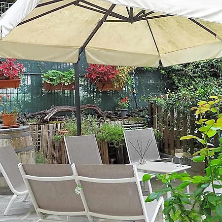 La Pajassa Bed & Breakfast 4*