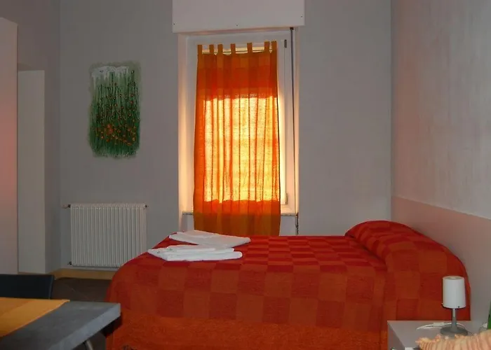 La Pajassa Bed & Breakfast Alba (Piedmont)